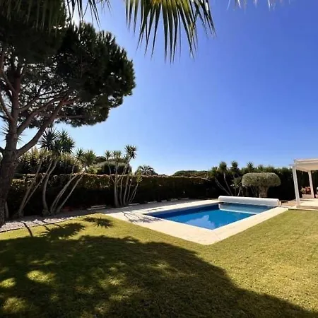 Casa De Lujo Ubicada En * Girona